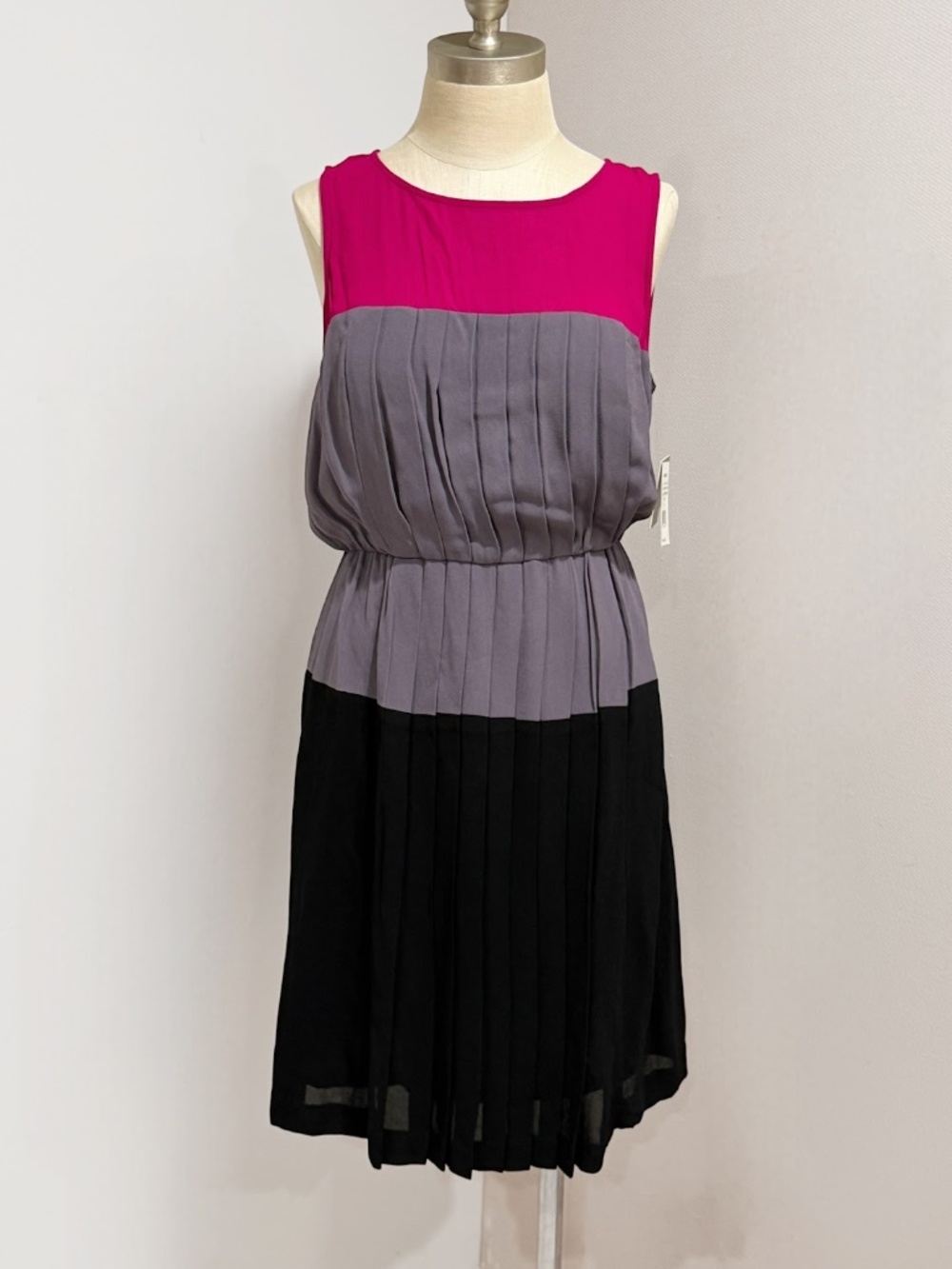Taylor Women's Color-Block Sleeveless Pleated Dress Size 4 NWT